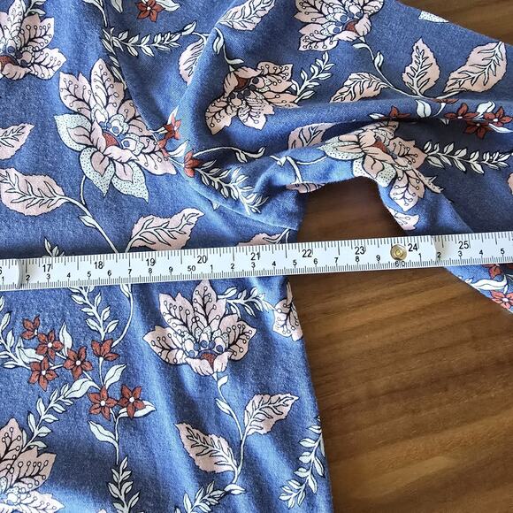 J Jill V Neck Long Sleeve Blue Floral Tee Shirt Top Womens SIZE L - Picture 3 of 8